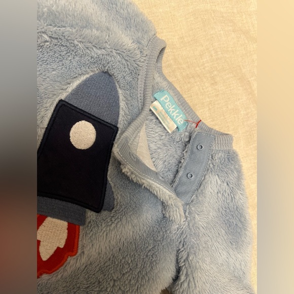 Little boys soft fleece sweater sz 6months. Pekkle brand. - Picture 5 of 6